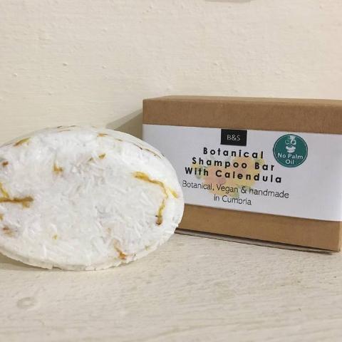 Bain & Savon-Botanical Shampoo Bar with Calendula & Calendula Oil - The Cruelty Free Beauty Box