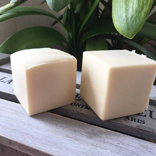 Bain & Savon-Babassu & Lime Shampoo Bar - The Cruelty Free Beauty Box